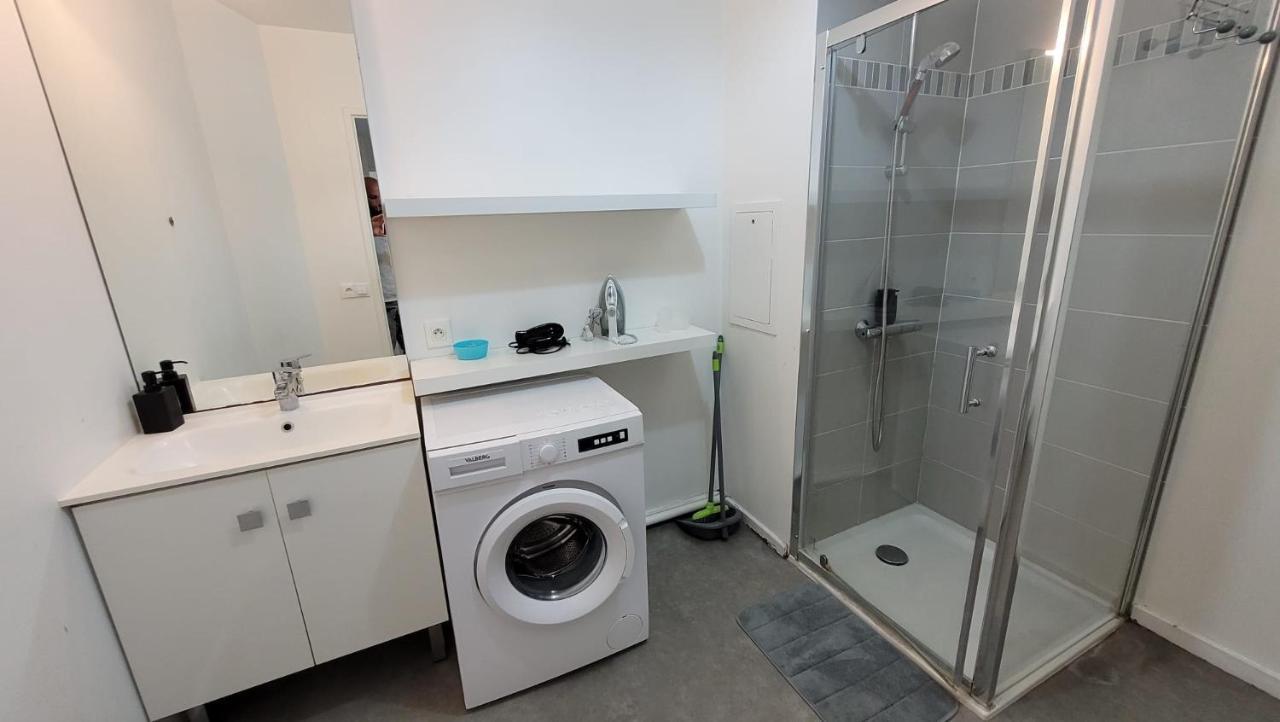 Flat For 6 Persons 10 Minutes From Cdg Airport Apartment Le Blanc-Mesnil Exterior foto