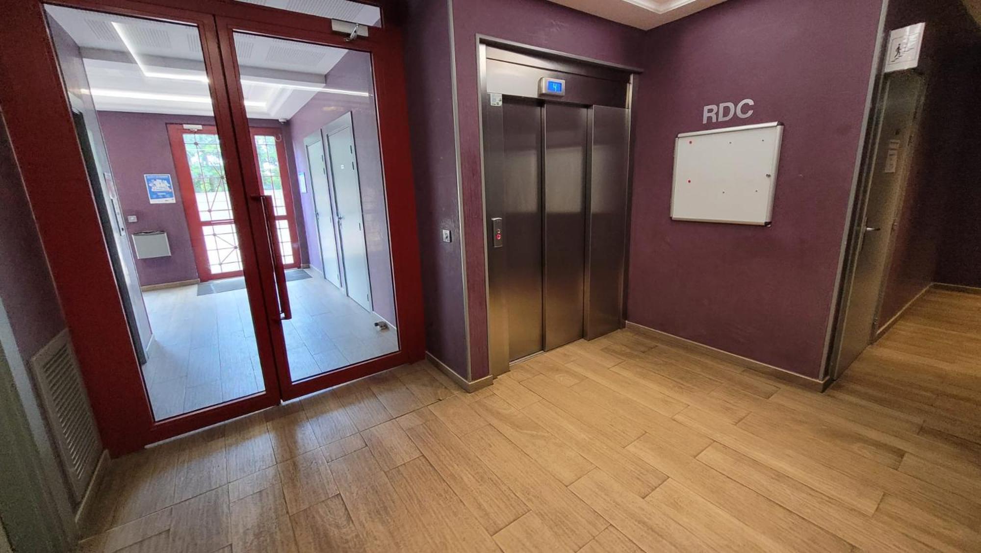 Flat For 6 Persons 10 Minutes From Cdg Airport Apartment Le Blanc-Mesnil Exterior foto